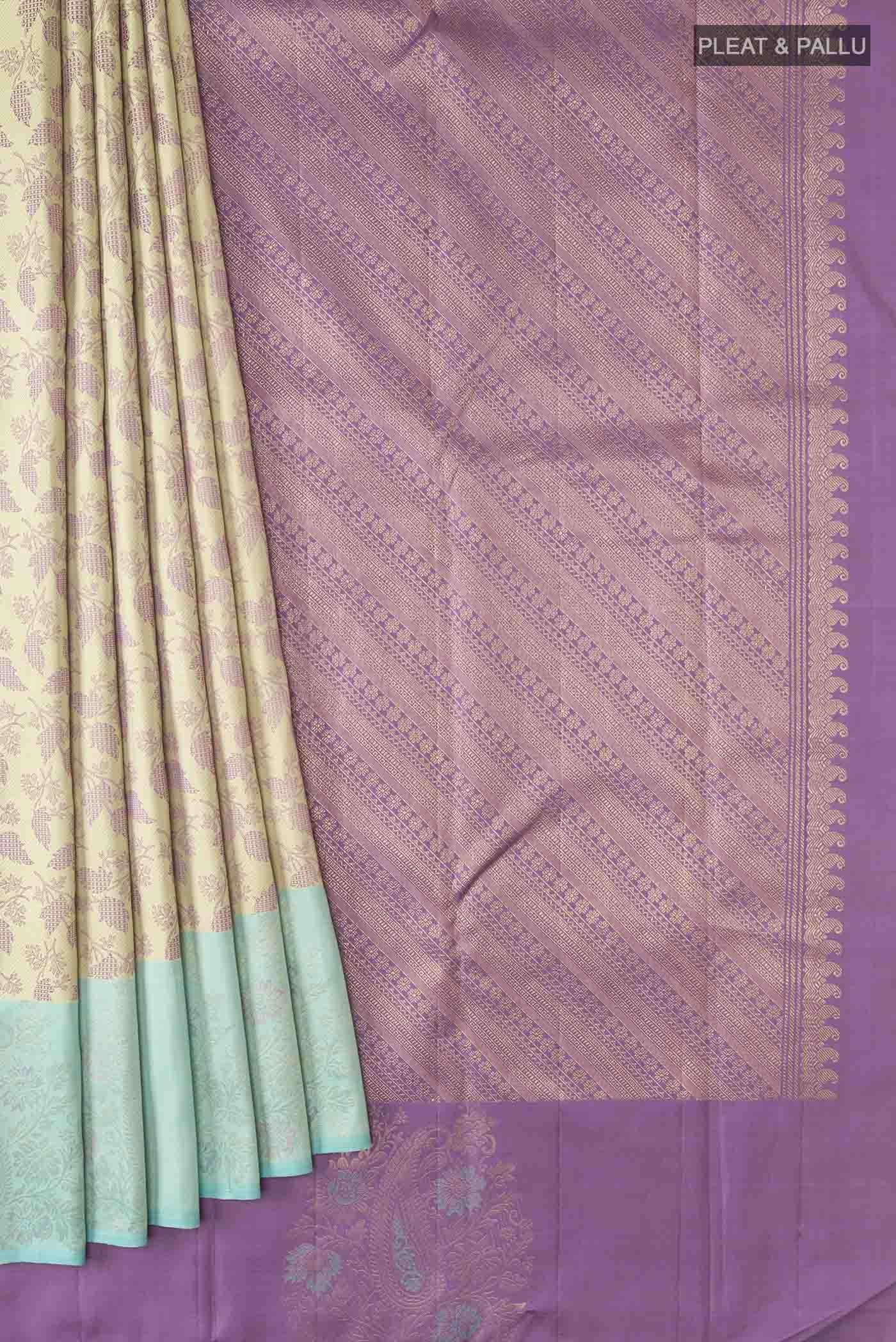 pleats pallu