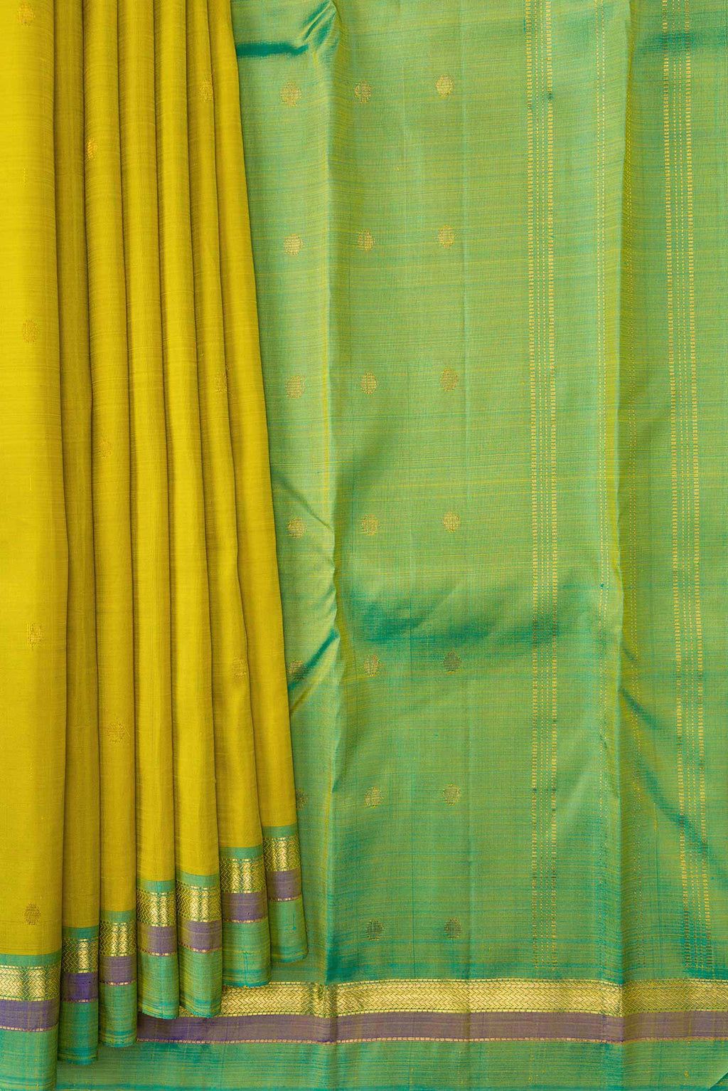 pleats pallu
