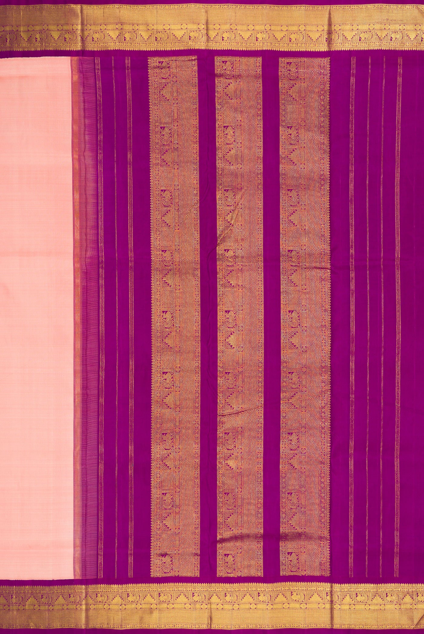 Close up image of the pallu of Pure Silk Pure Zari Golden Peach Kanchipuram Nine Yards Saree with Plain Body and Zari Border. 