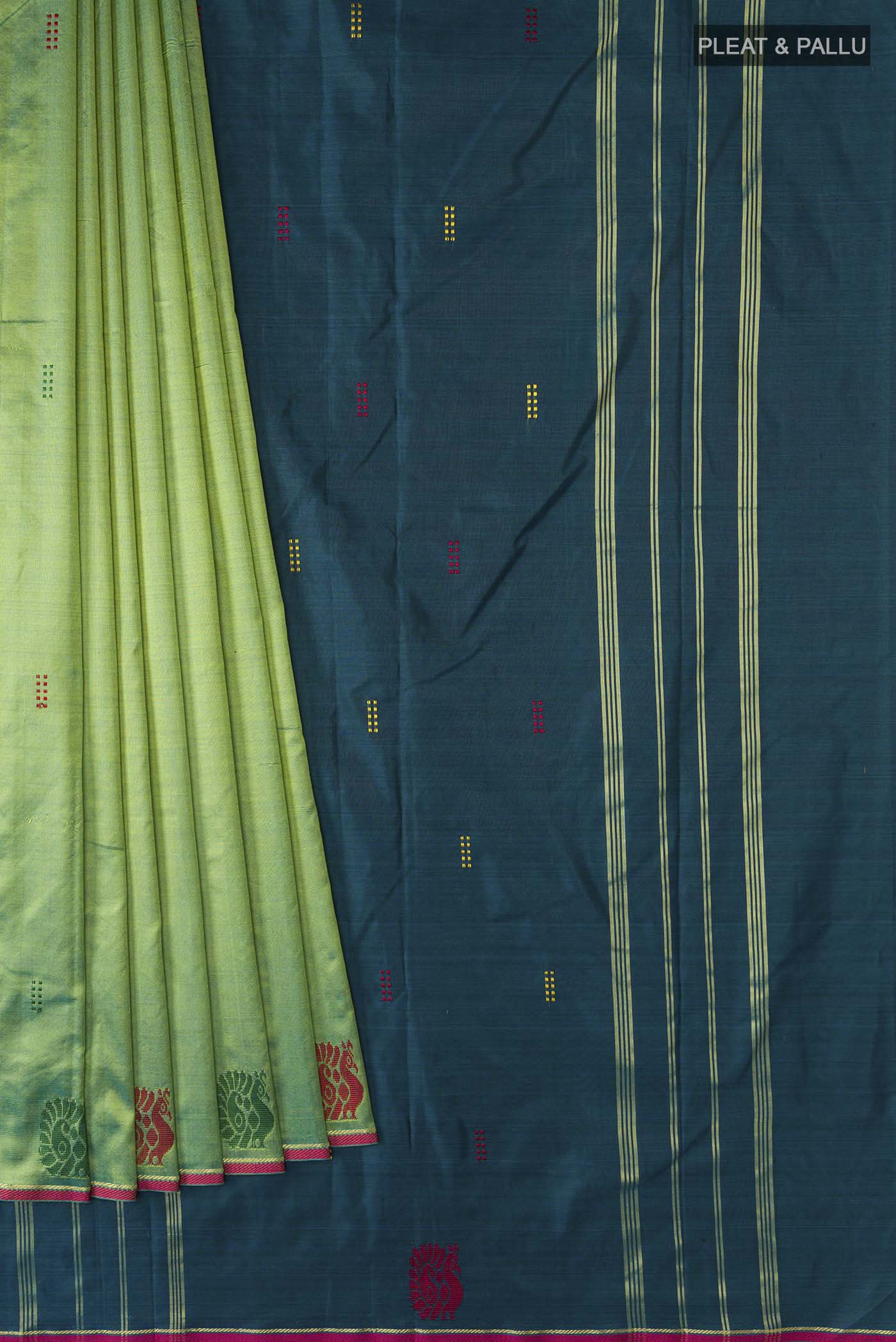 pleats pallu