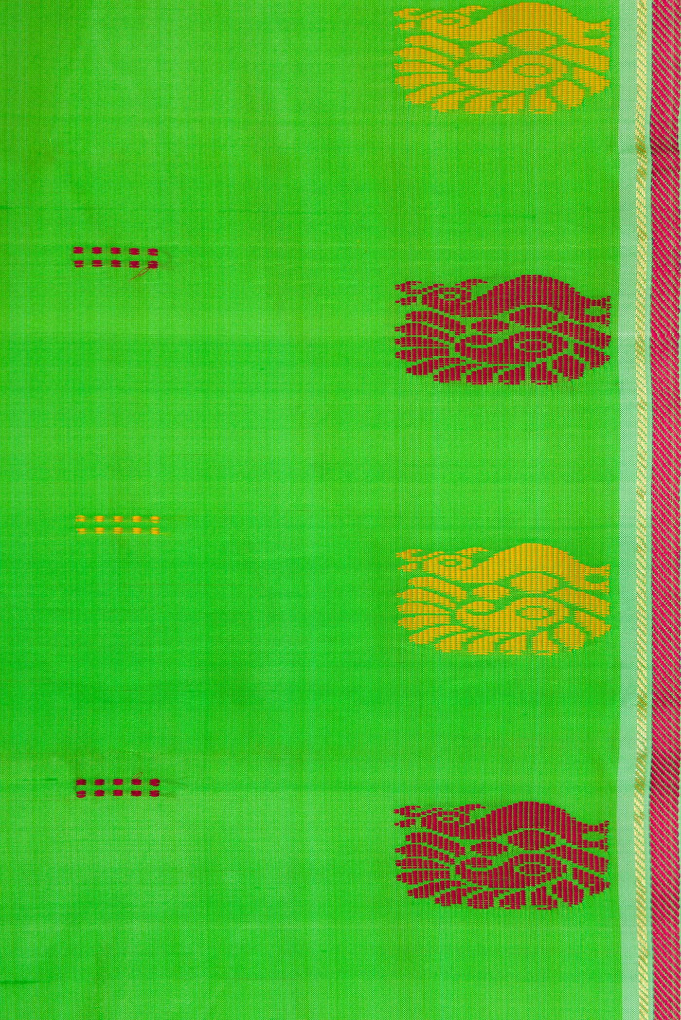 Border image of Green Dual Tone Kanchipuram Silk Saree with Thread Butta on the body and Thread Border. 