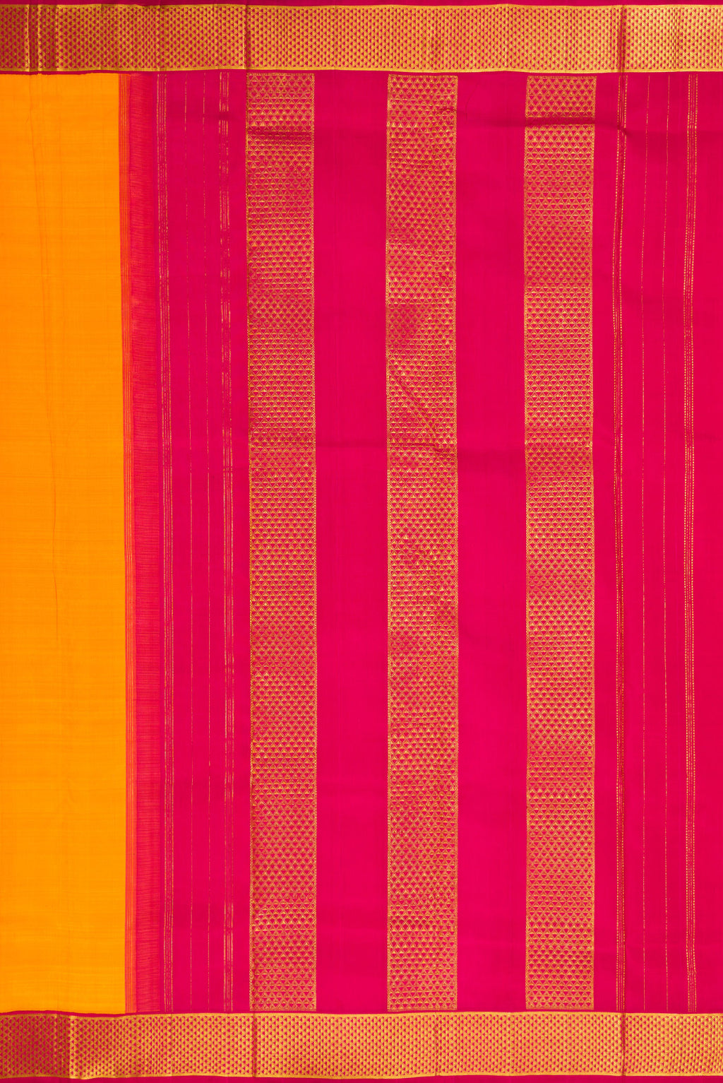 Close up image of the pallu of Orange Dual Tone Kanjivaram Silk Nine Yards Saree with Plain Body and Zari Border. 