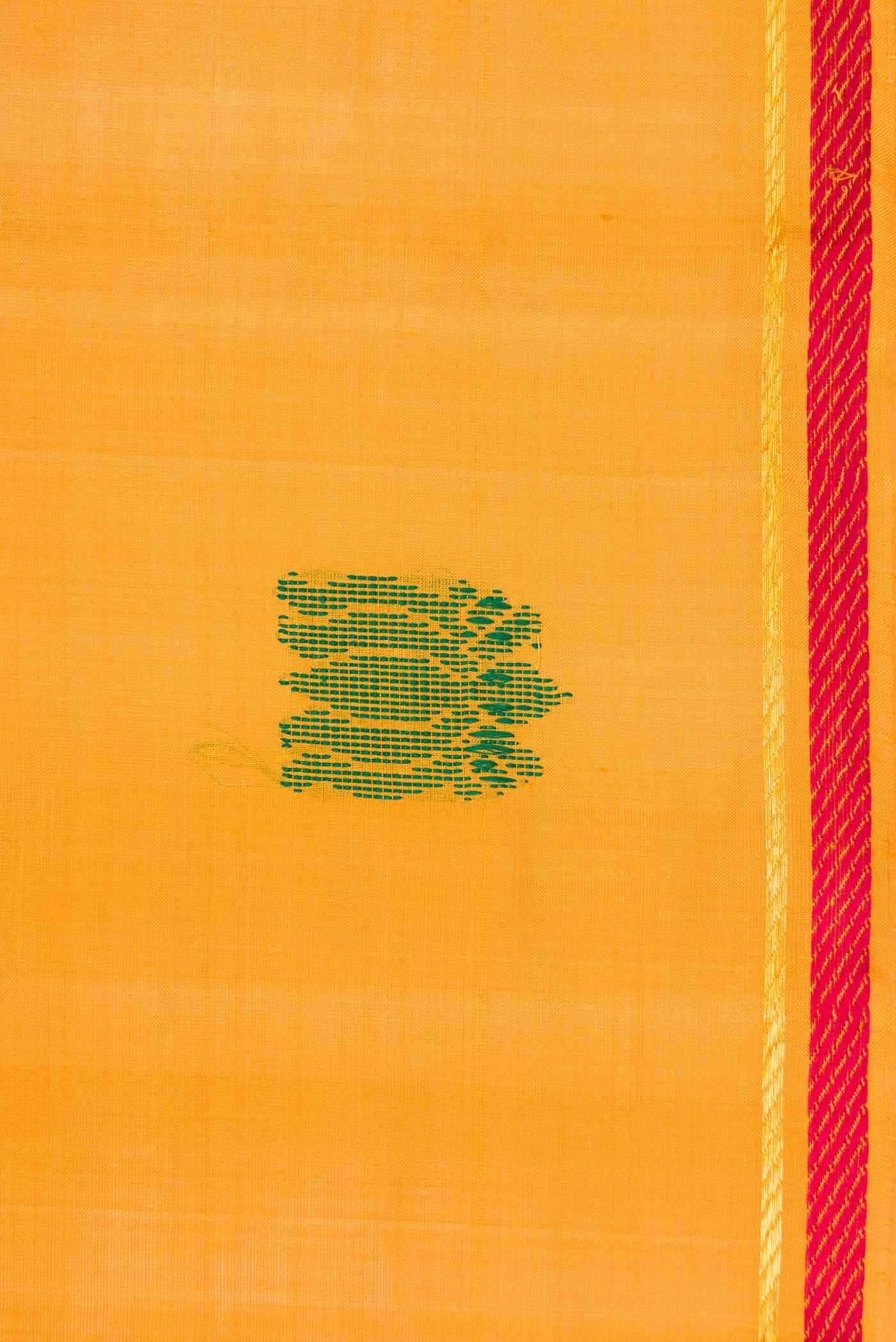 Border image of Yellow Dual Tone Kanchipuram Silk Nine Yards Saree with Thread Butta on the body and Zari And Thread Border. 