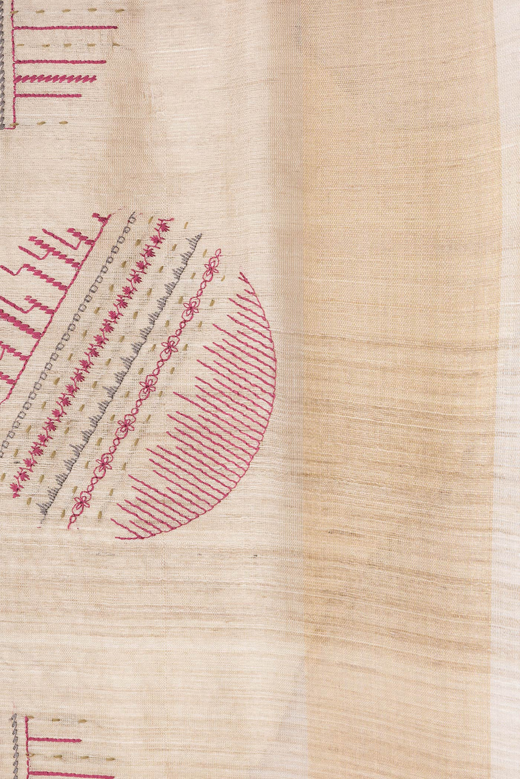 Border image of Beige Dual Tone Tussar Silk Saree with Thread Butta on the body and Zari Border. 