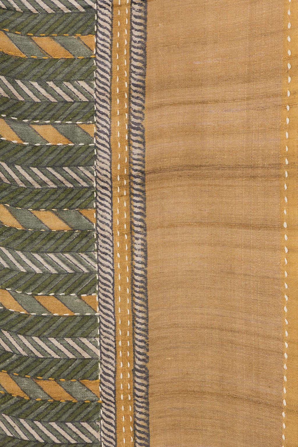 Border image of Mehandi Green Dual Tone Tussar Silk Saree with Printed design on the body and Zari Border. 