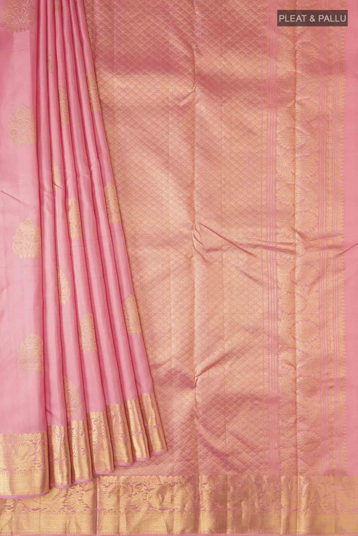 pleats pallu