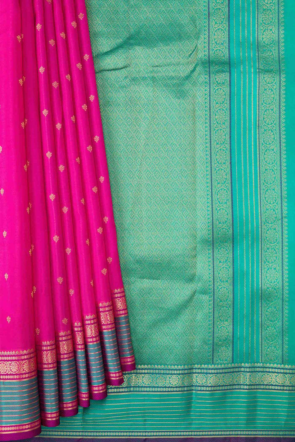pleats pallu