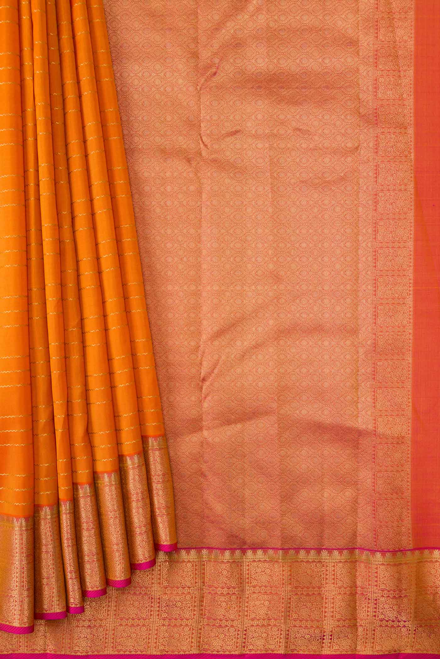 pleats pallu
