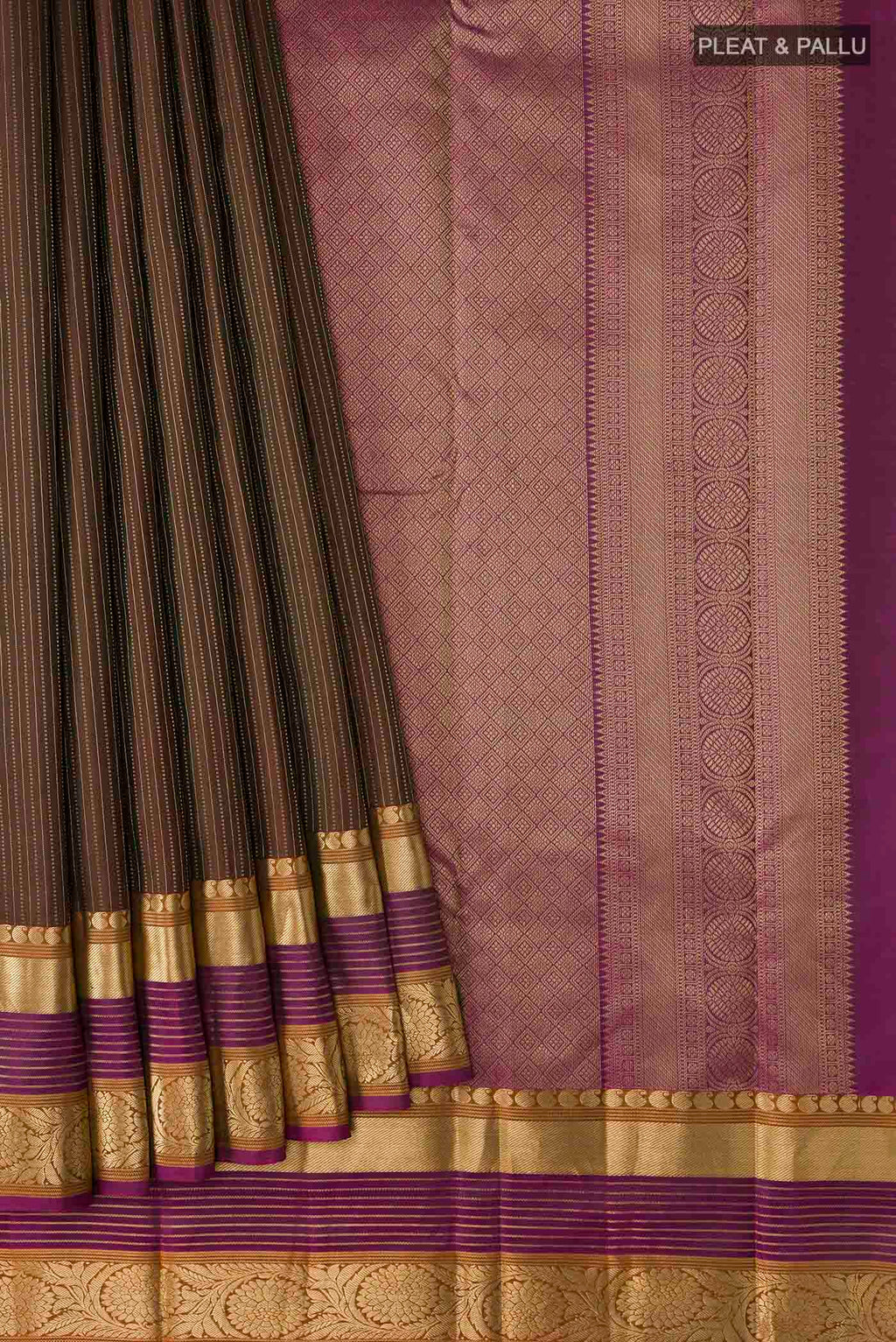 pleats pallu