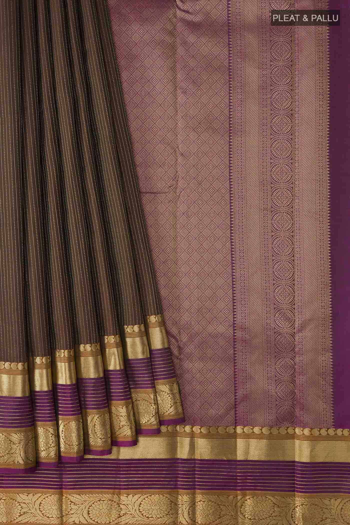 pleats pallu