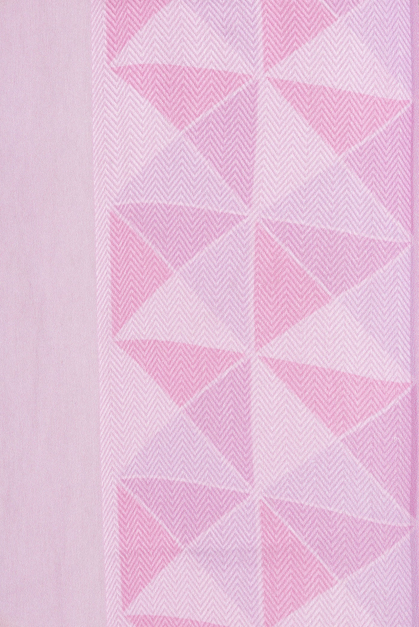 Border image of Pink Dual Tone Mysore Chiffon Saree with Printed design on the body and Printed Border. 