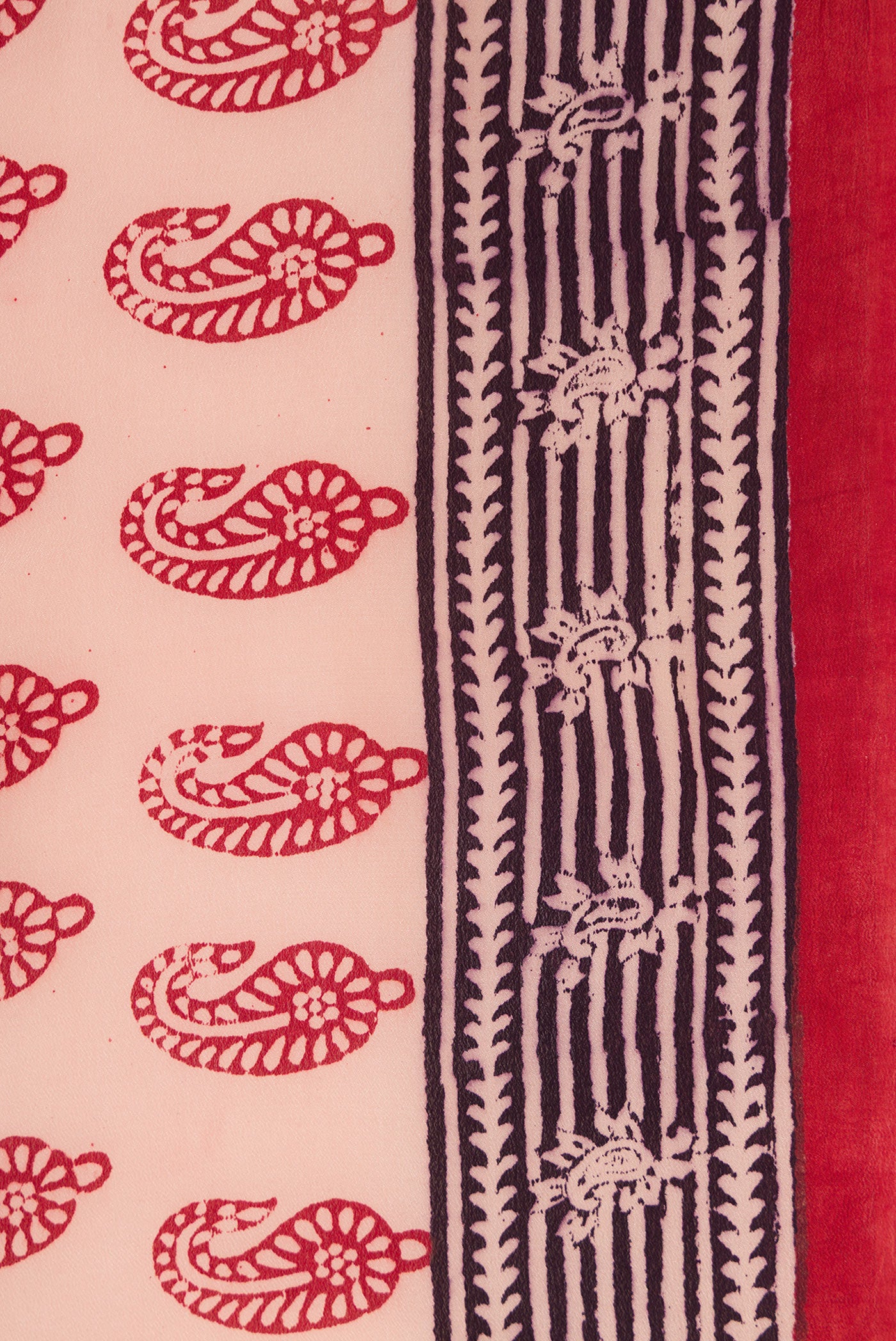 Border image of Rose Gold Dual Tone Mysore Crepe Saree with Printed design on the body and Printed Border. 