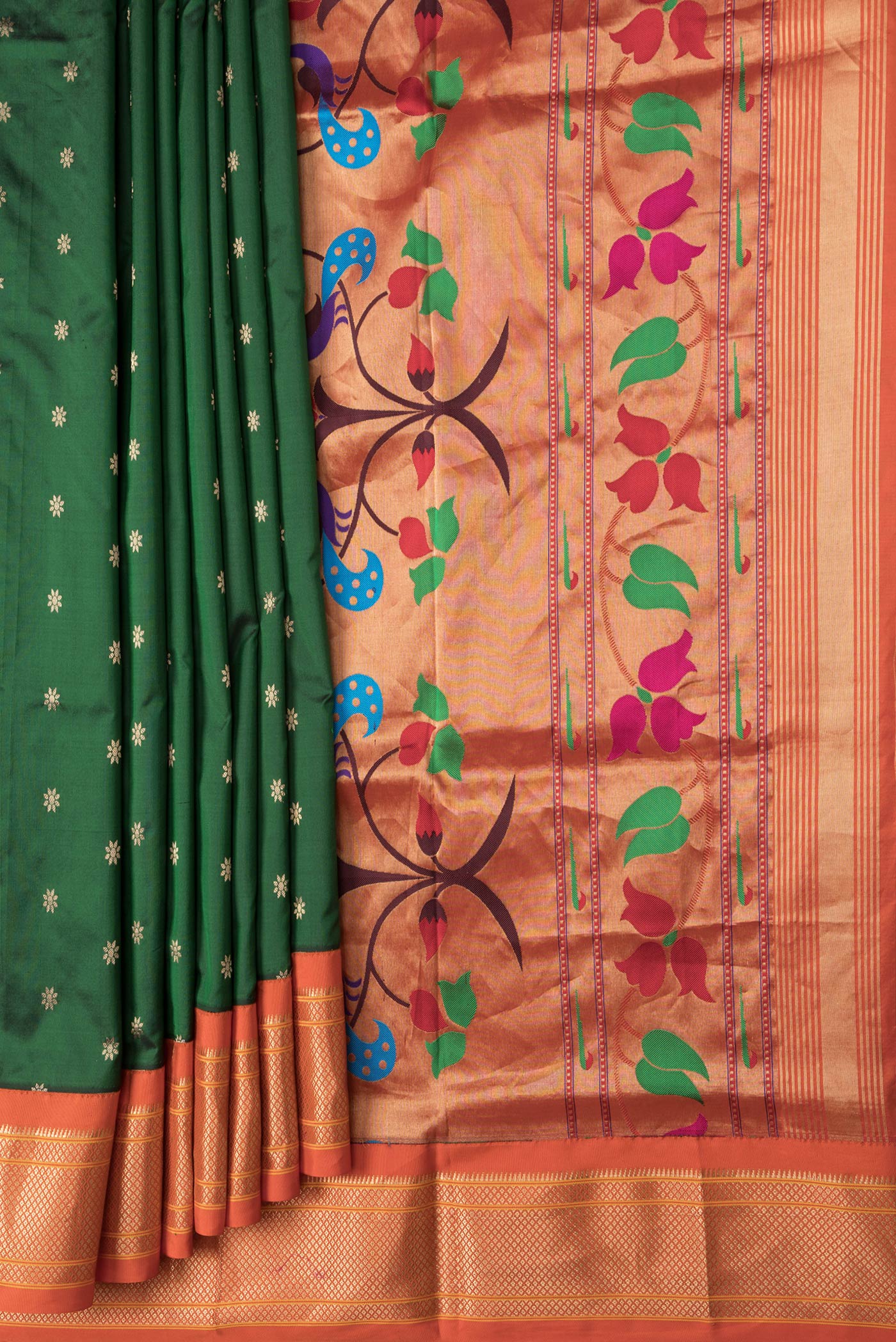 Pleats and pallu of Bottle Green Dual Tone Paithani Silk Saree with Zari Butta on the body and Zari Border. 