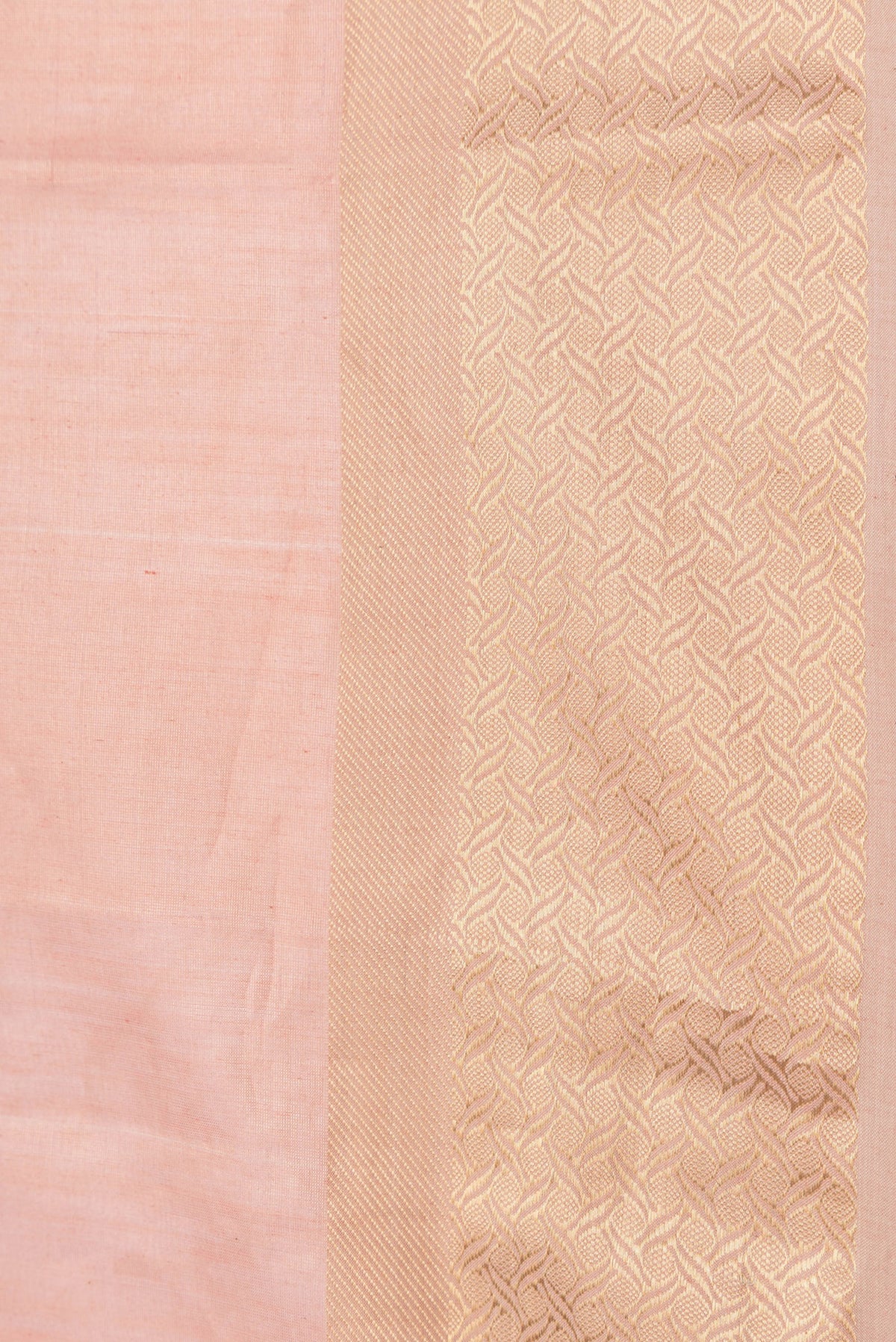 Border image of Rose Gold Dual Tone Maheshwari Silk Saree with Plain Body and Zari Border. 