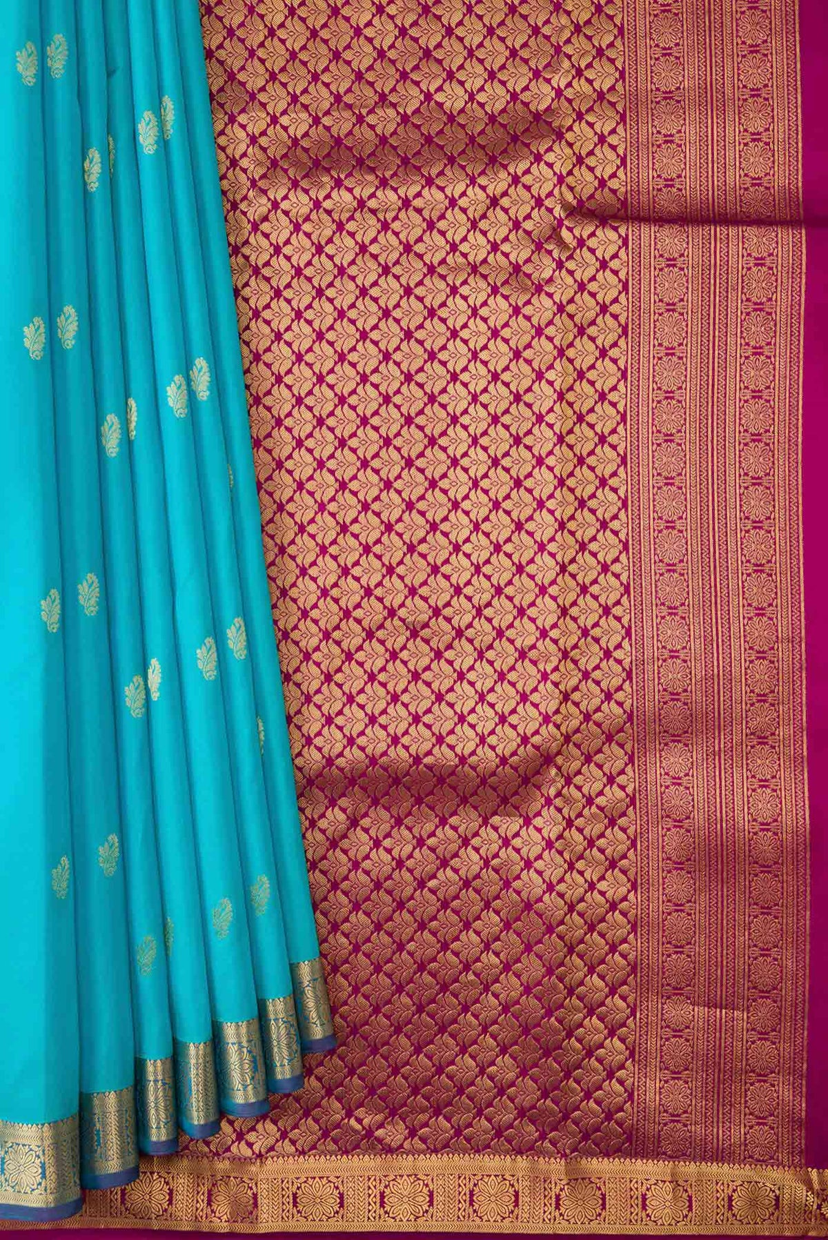 pleats pallu