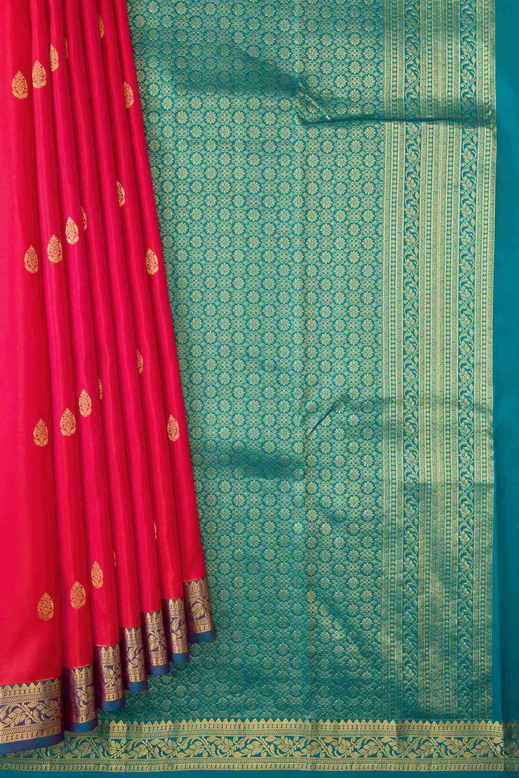 pleats pallu