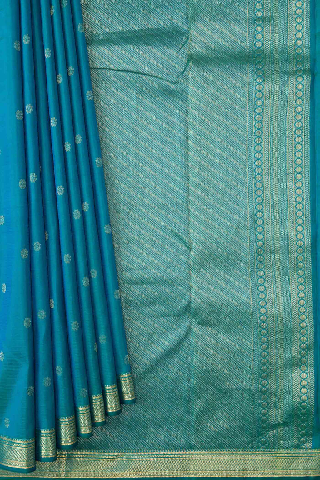pleats pallu