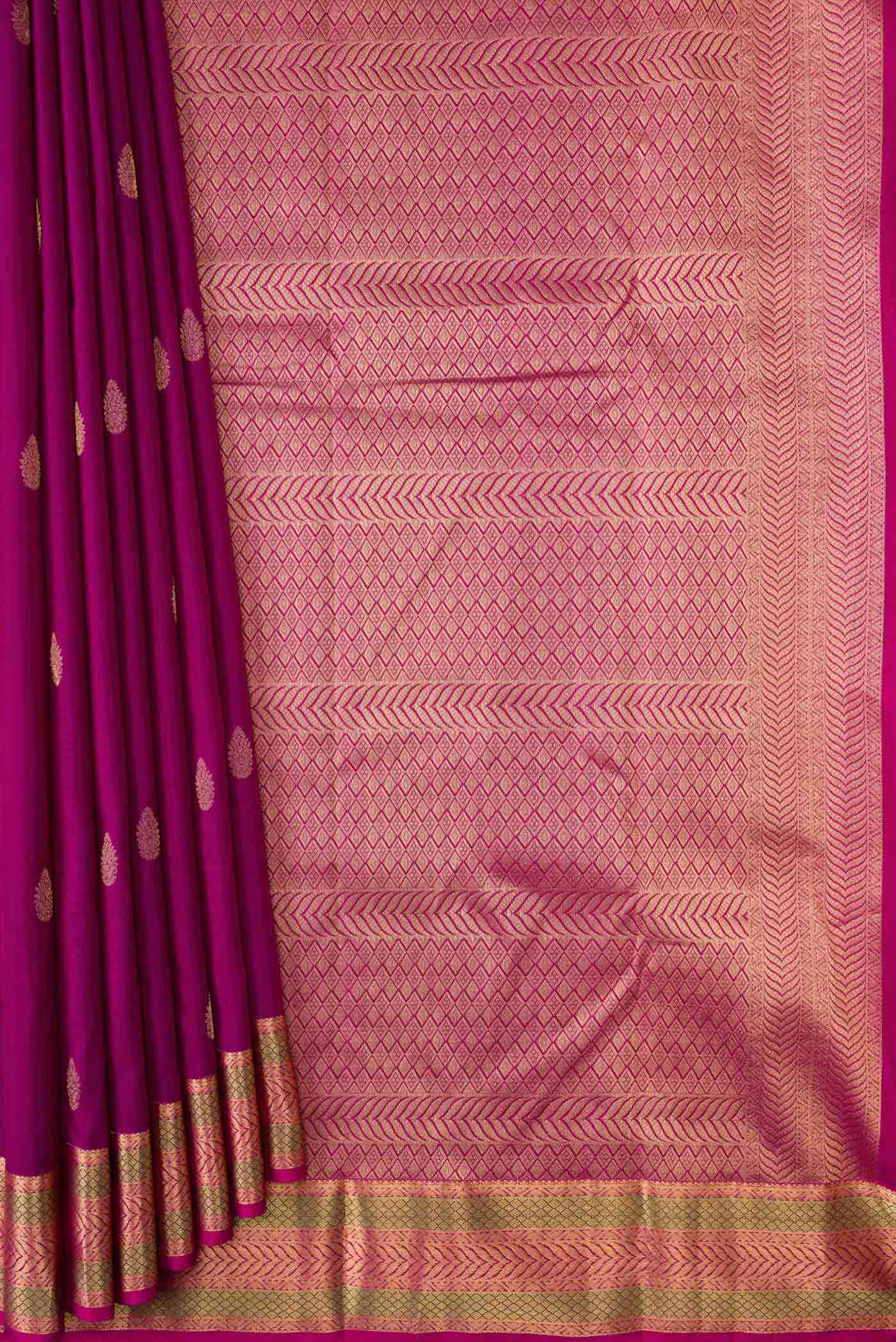 pleats pallu