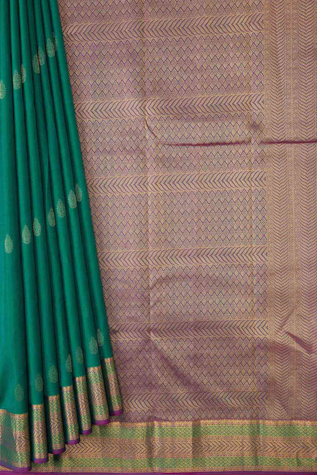 pleats pallu