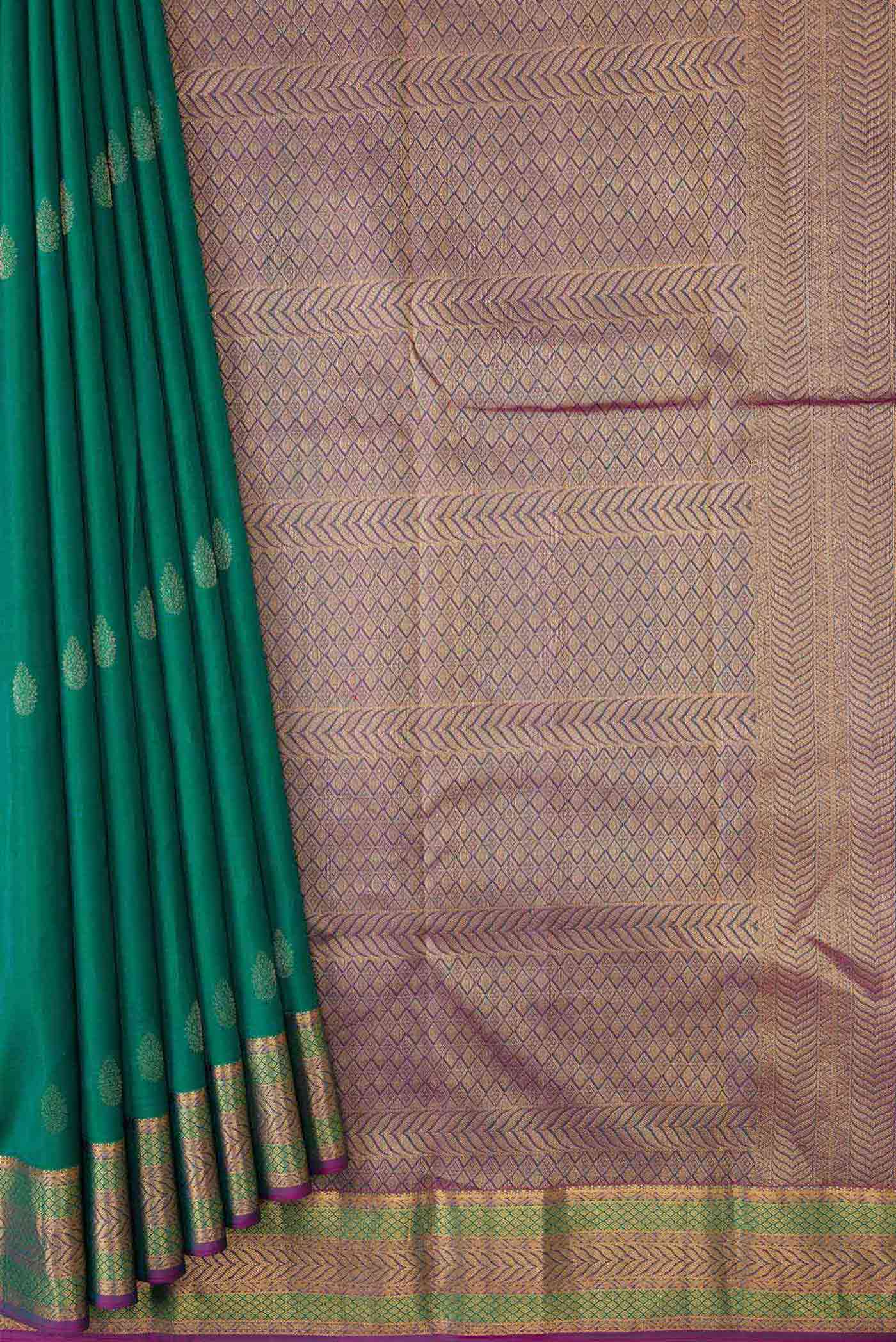 pleats pallu