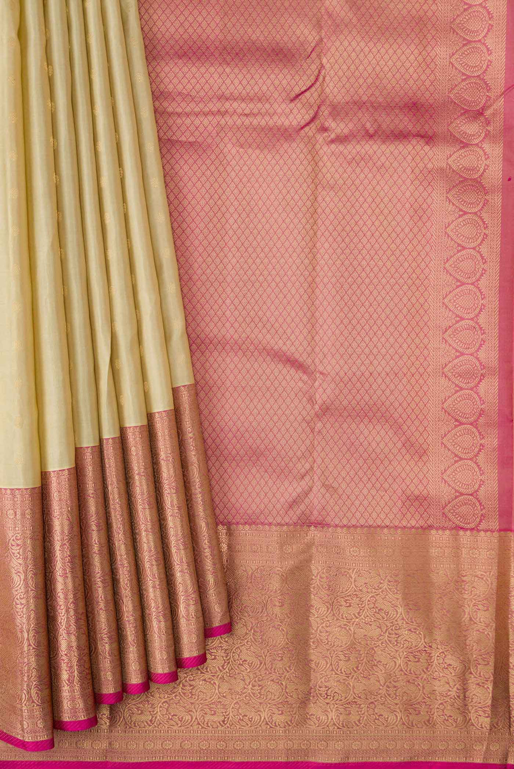 pleats pallu