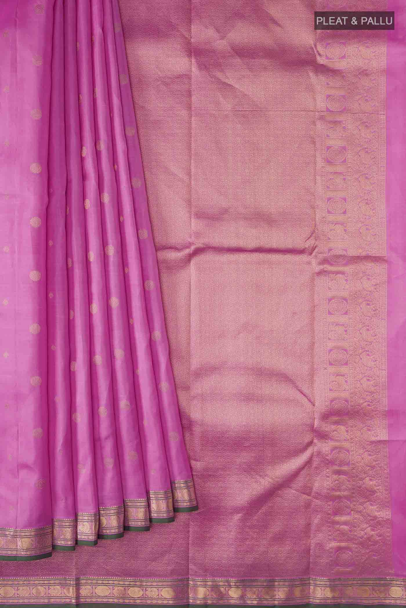 pleats pallu