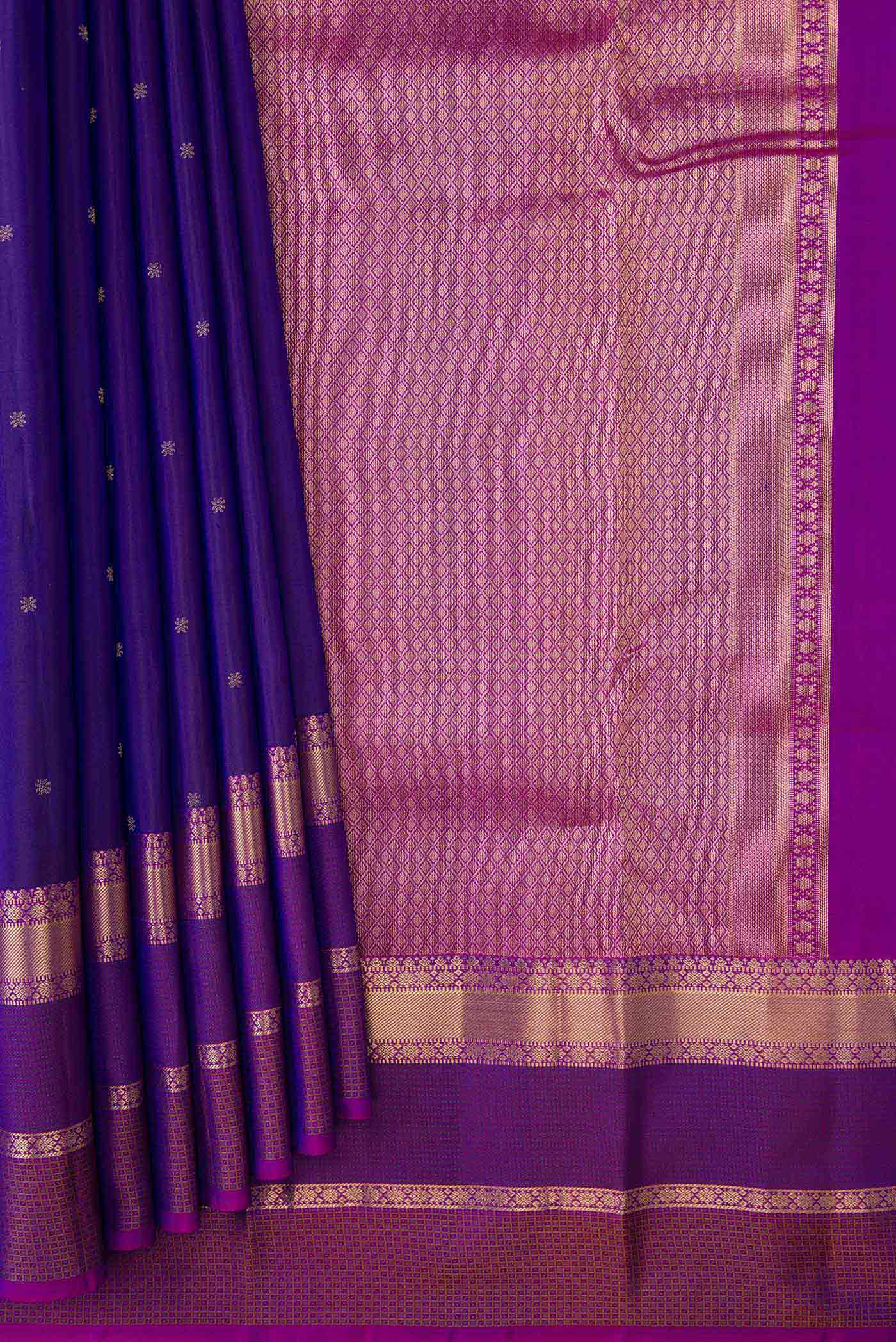 pleats pallu