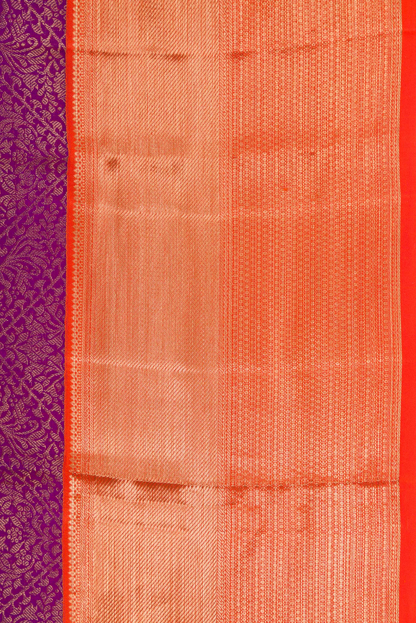 Border image of Purple Dual Tone Kanchipuram Silk Saree with Zari Brocade on the body and Zari Border. 