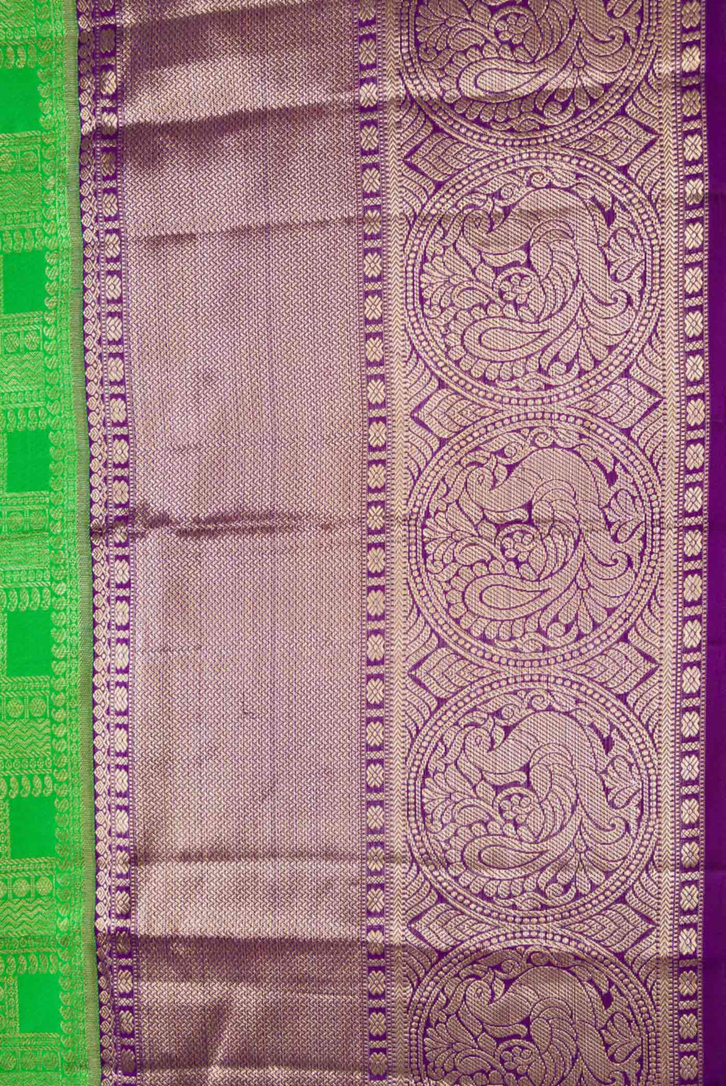 Border image of Green Dual Tone Kanchipuram Silk Saree with Zari Brocade on the body and Zari Border