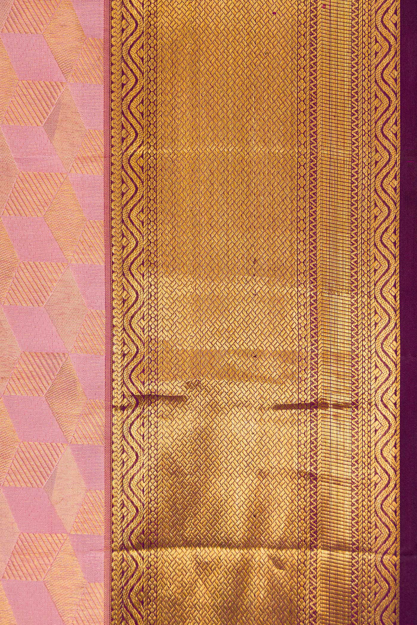 Border image of Pink Dual Tone Kanchipuram Silk Saree with Zari Brocade on the body and Zari Border. 