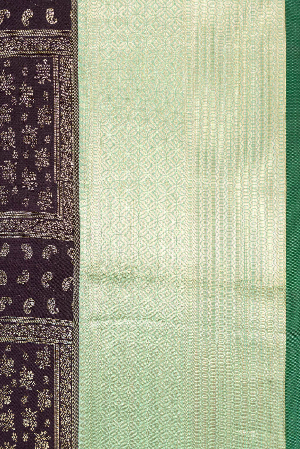 Border image of Coffee Brown Dual Tone Kanchipuram Silk Saree with Zari Brocade on the body and Zari Border. 