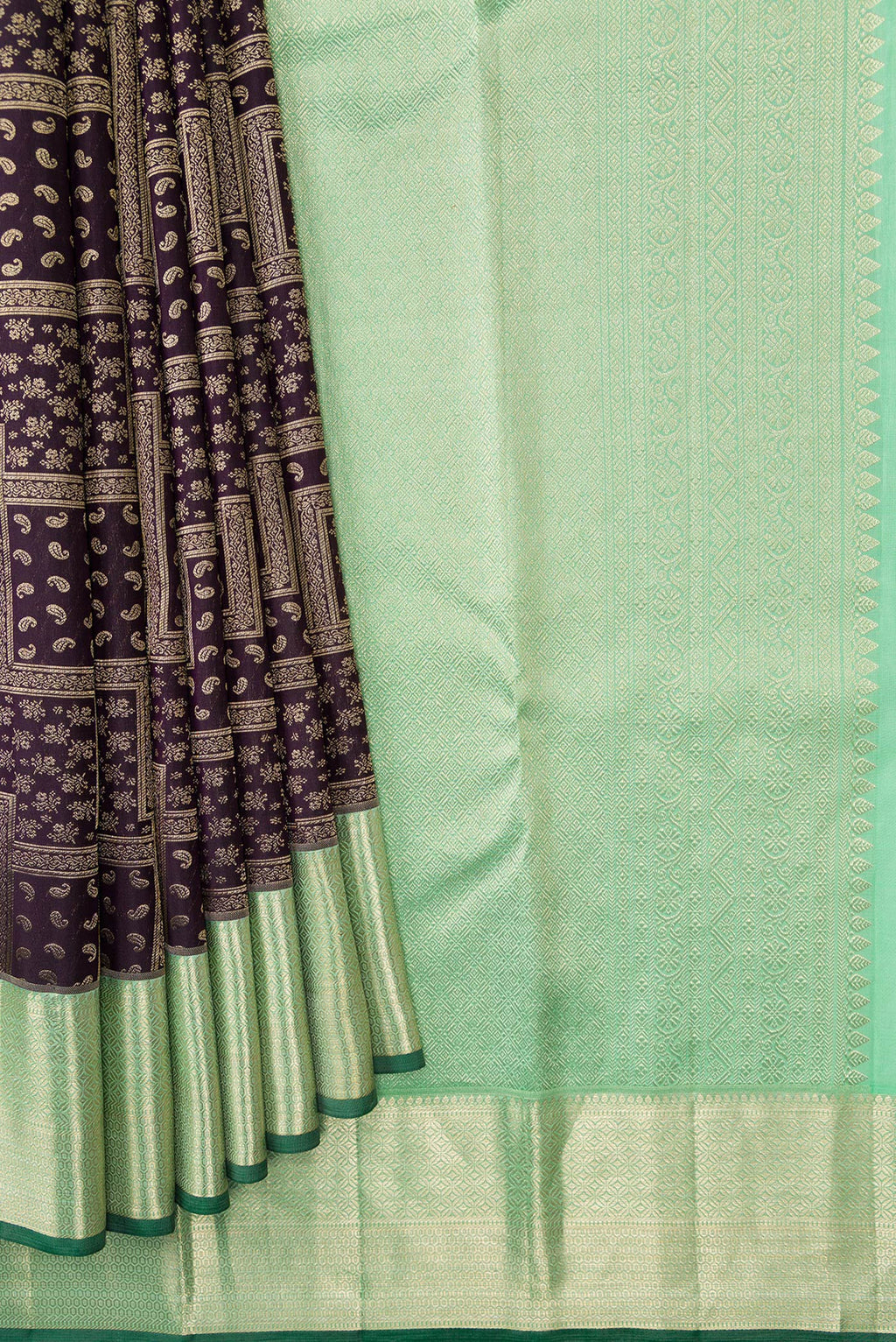 Pleats and pallu of Coffee Brown Dual Tone Kanchipuram Silk Saree with Zari Brocade on the body and Zari Border. 