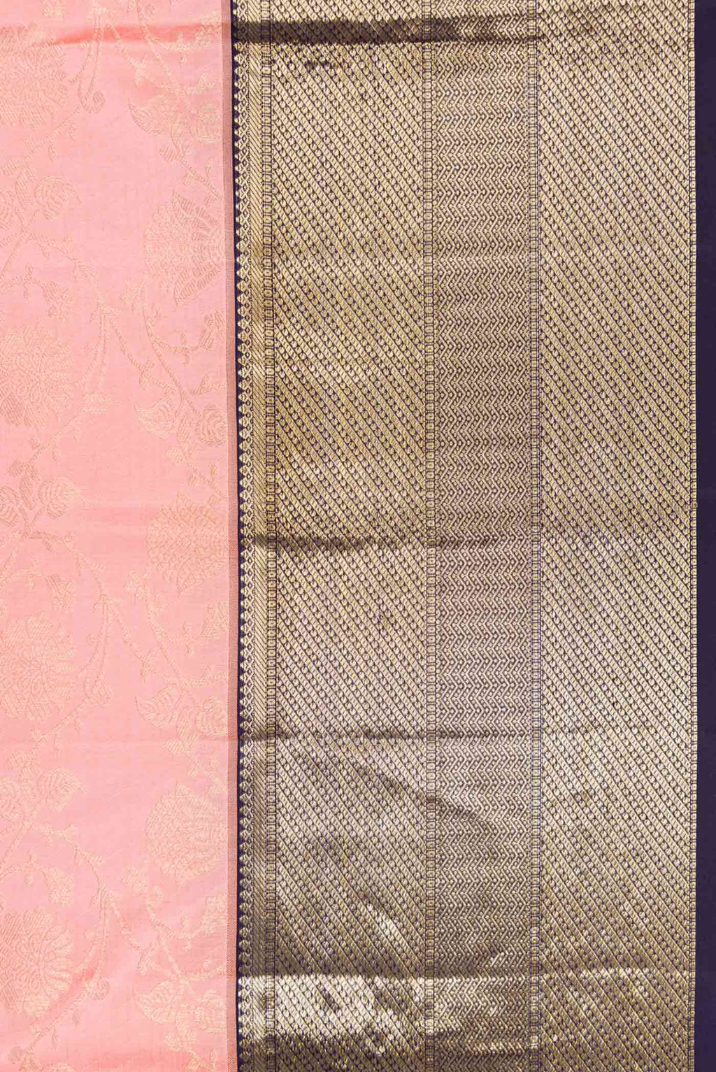 Border image of Pink Dual Tone Kanchipuram Silk Saree with Zari Brocade on the body and Zari Border. 