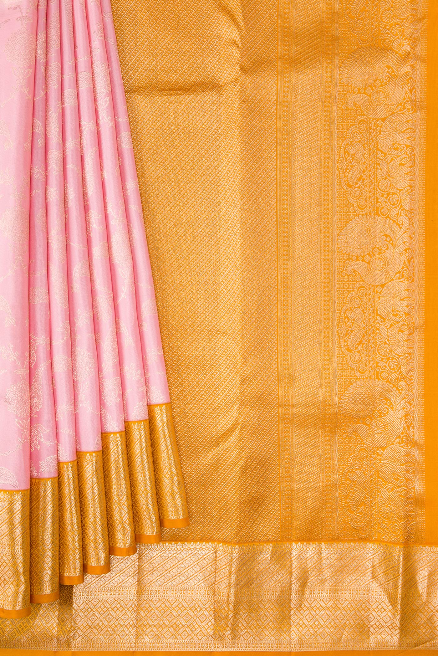 Pleats and pallu of Pink Dual Tone Kanjivaram Silk Saree with Zari Brocade on the body and Zari Border. 
