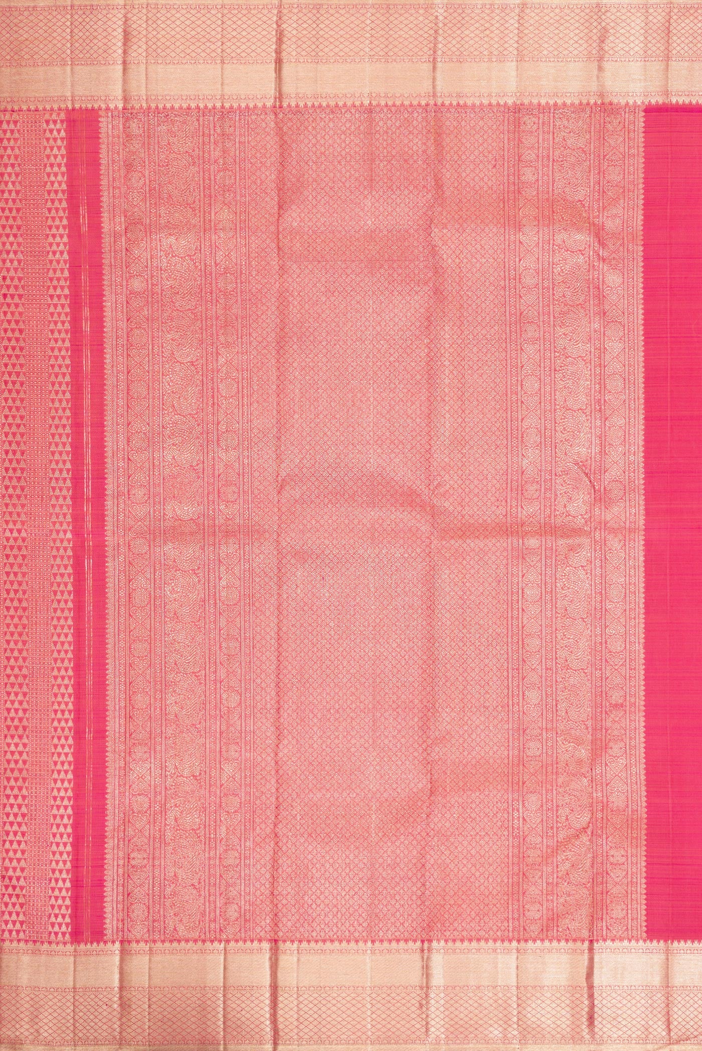 Close up image of the pallu of Pink Dual Tone Kanchipuram Silk Saree with Zari Brocade on the body and Zari Border. 