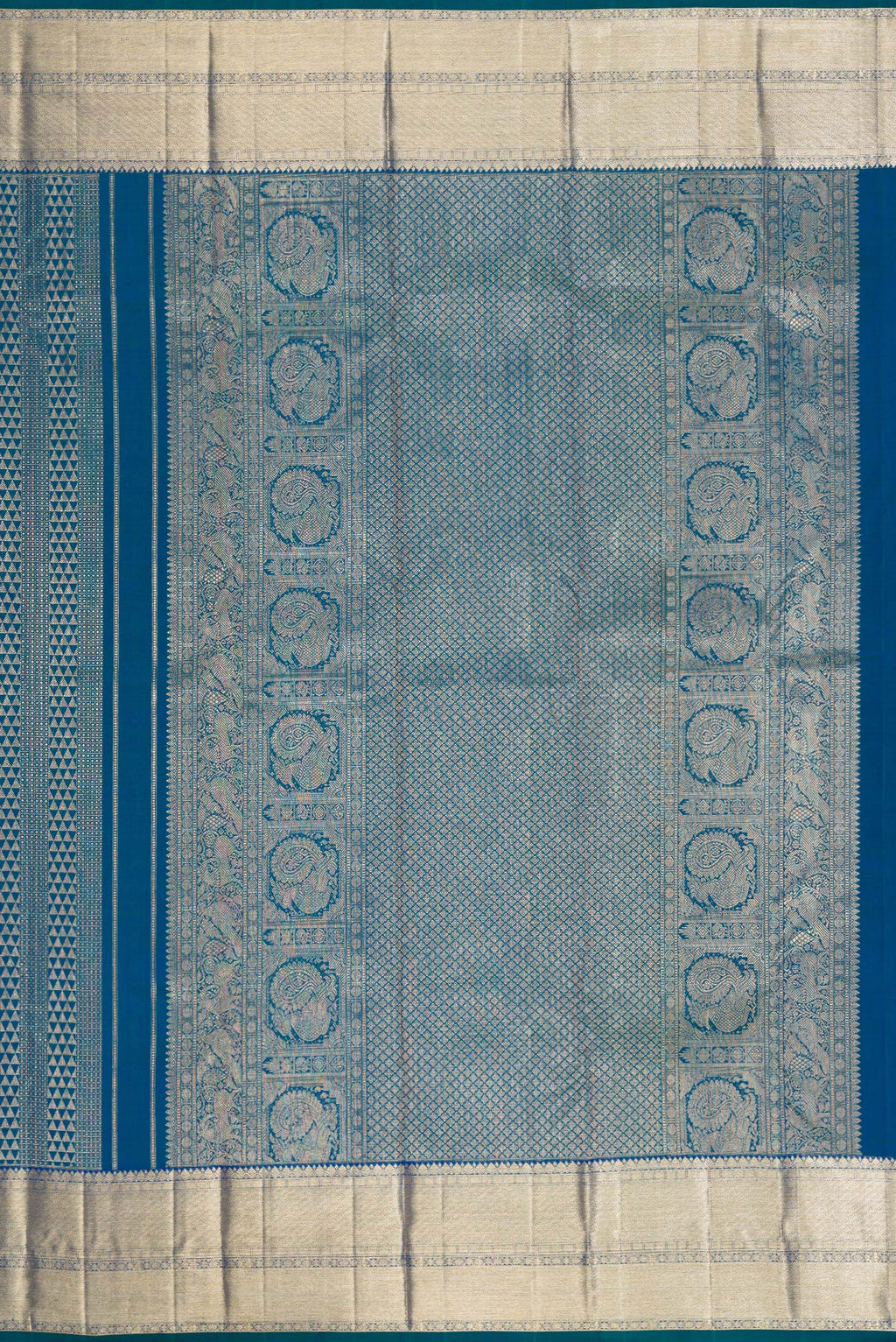 Close up image of the pallu of Peacock Blue Dual Tone Kanchipuram Silk Saree with Zari Brocade on the body and Zari Border. 