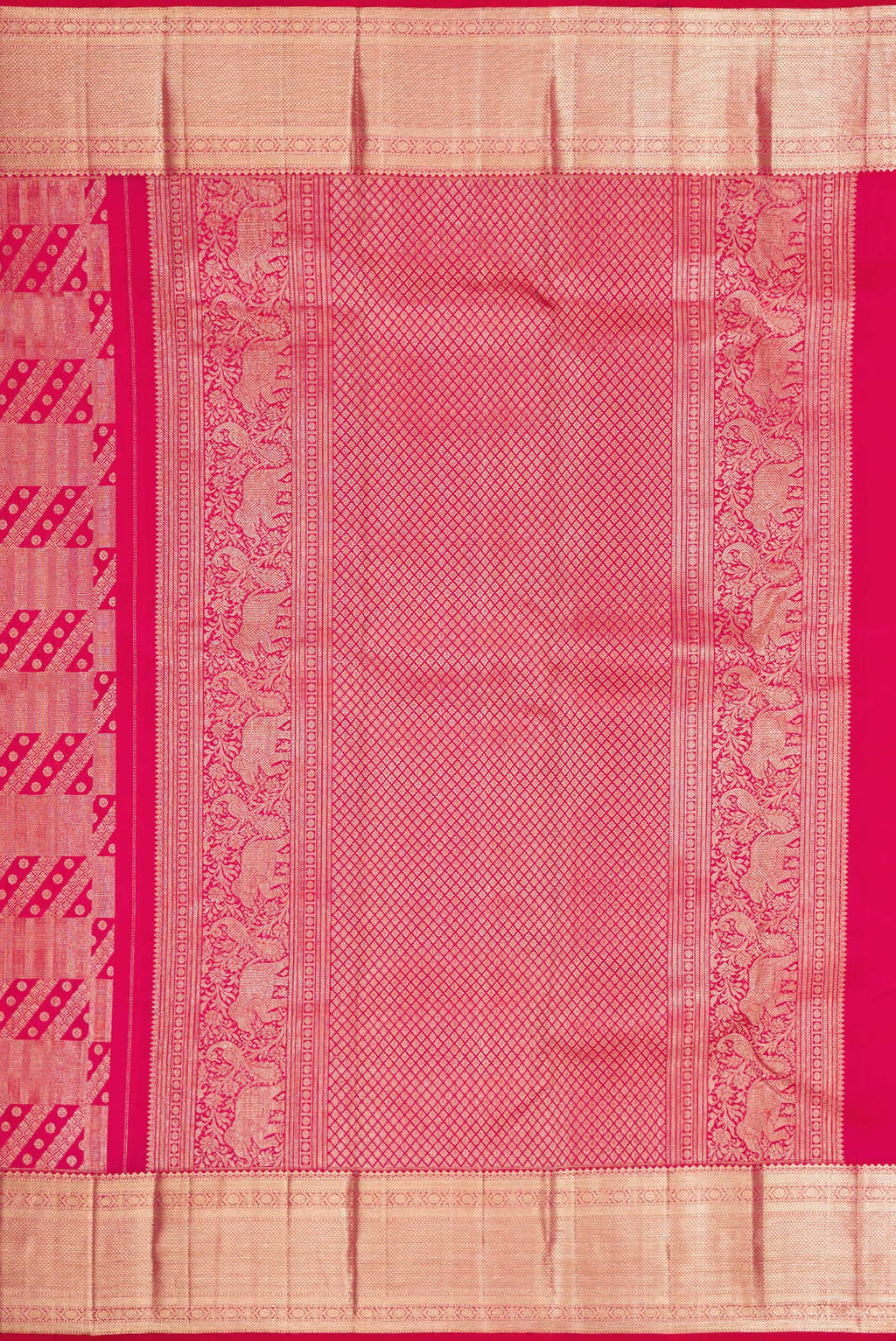 Close up image of the pallu of Pink Dual Tone Kanchipuram Silk Saree with Zari Brocade on the body and Zari Border. 