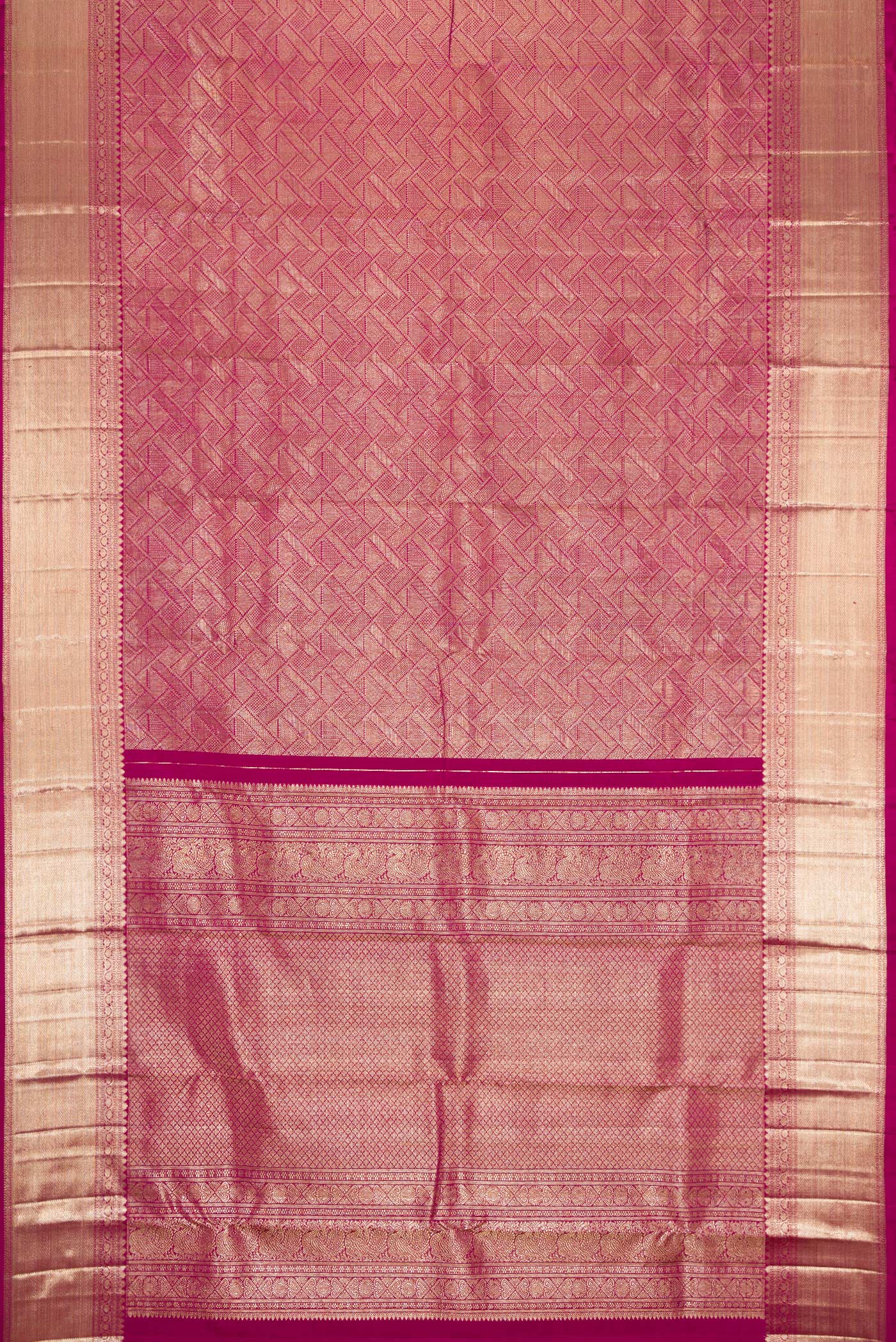Flat view of Magenta Dual Tone Kanchipuram Silk Saree with Zari Brocade on the body and Zari Border. 