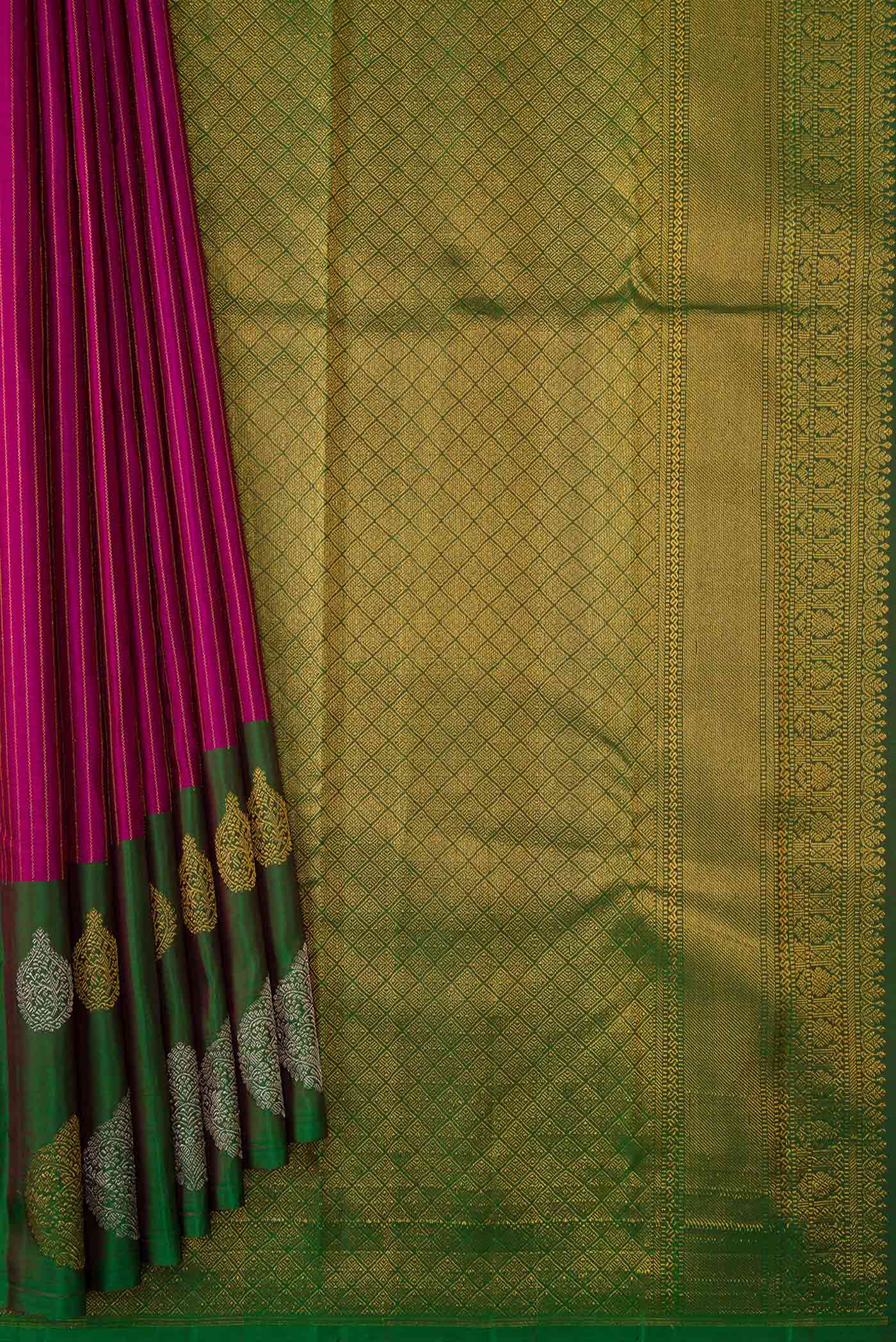 pleats pallu