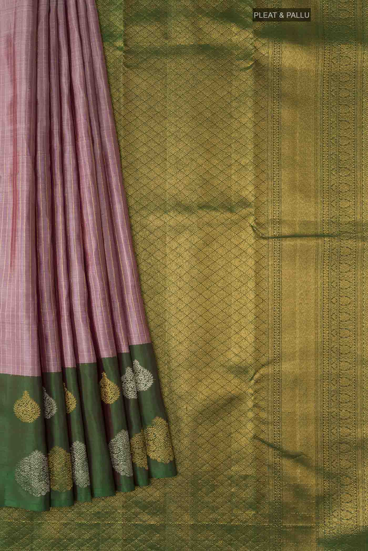 pleats pallu