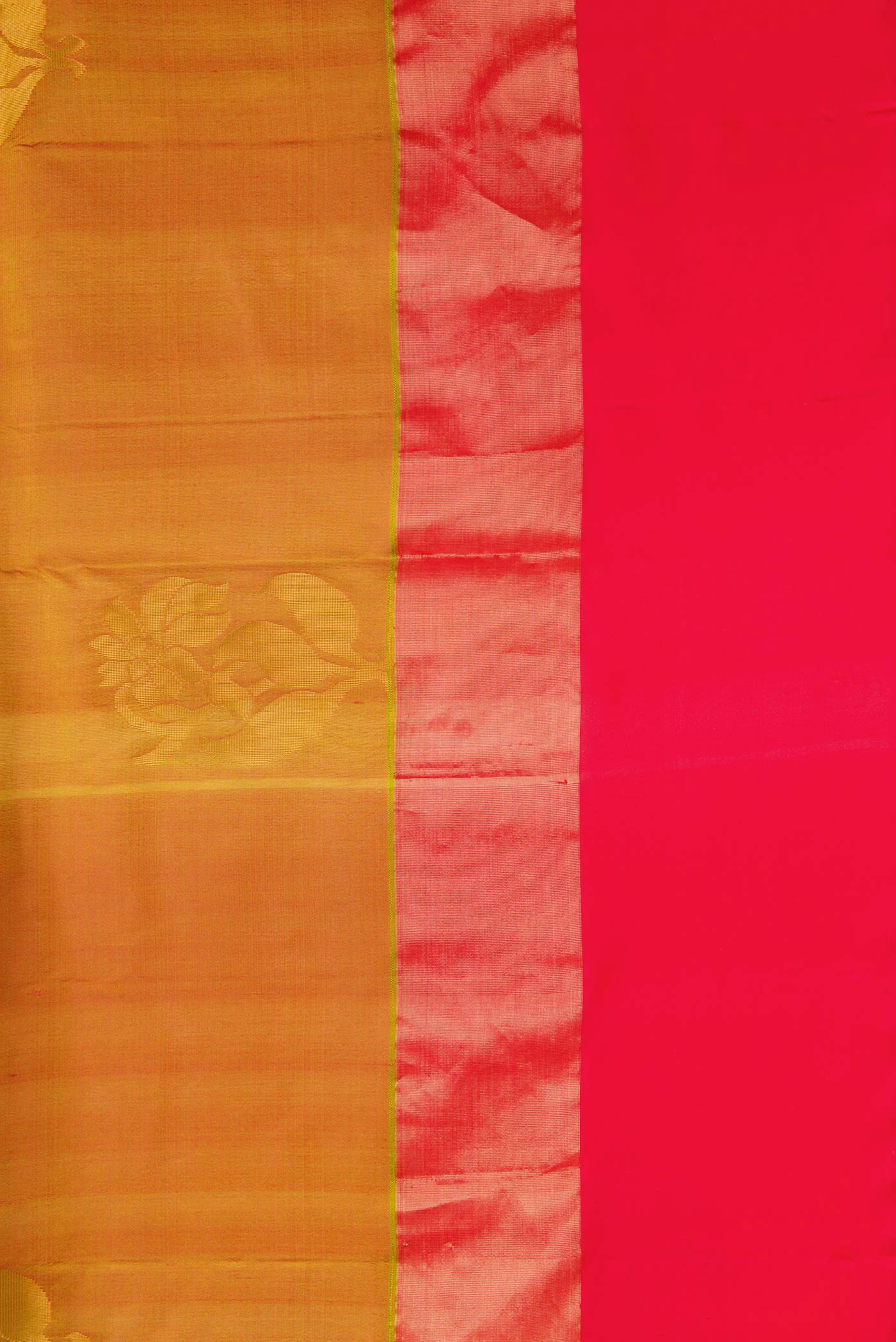 Border image of Mehandi Green Dual Tone Soft Silk Saree with Zari Butta on the body and Zari Border. 