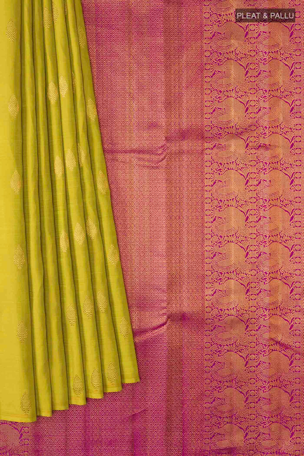 pleats pallu