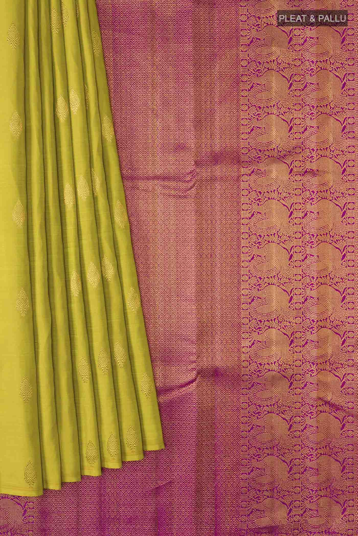 pleats pallu