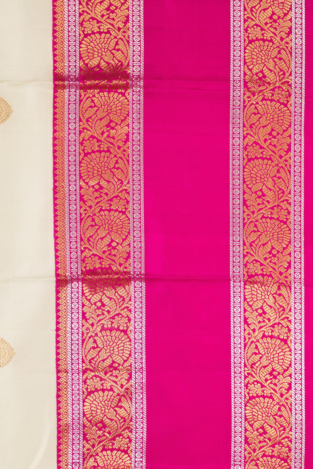 Border image of Off White Dual Tone Kanchipuram Silk Saree with Zari Butta on the body and Zari Border. 