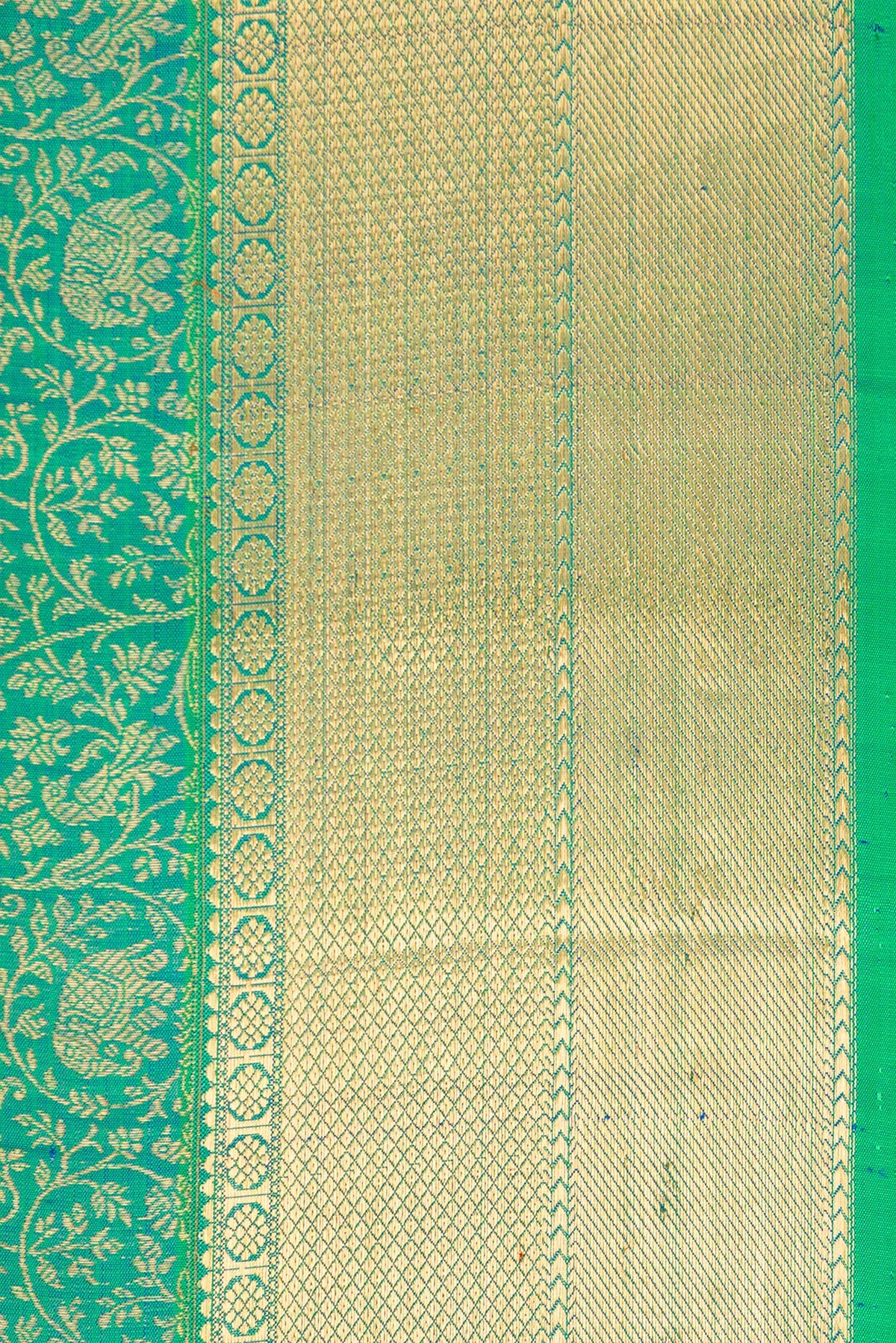 Border image of Green Dual Tone Kanchipuram Silk Saree with Zari Brocade on the body and Zari Border. 