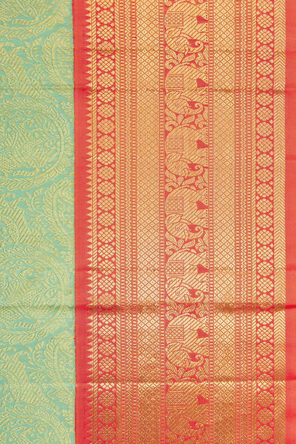 Border image of Pista Green Dual Tone Kanchipuram Silk Saree with Zari Brocade on the body and Zari Border. 