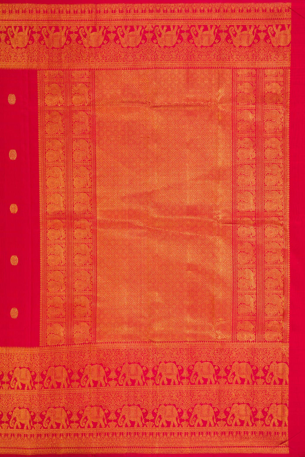 Close up image of the pallu of Red Dual Tone Kanchipuram Silk Saree with Zari Butta on the body and Zari Border. 