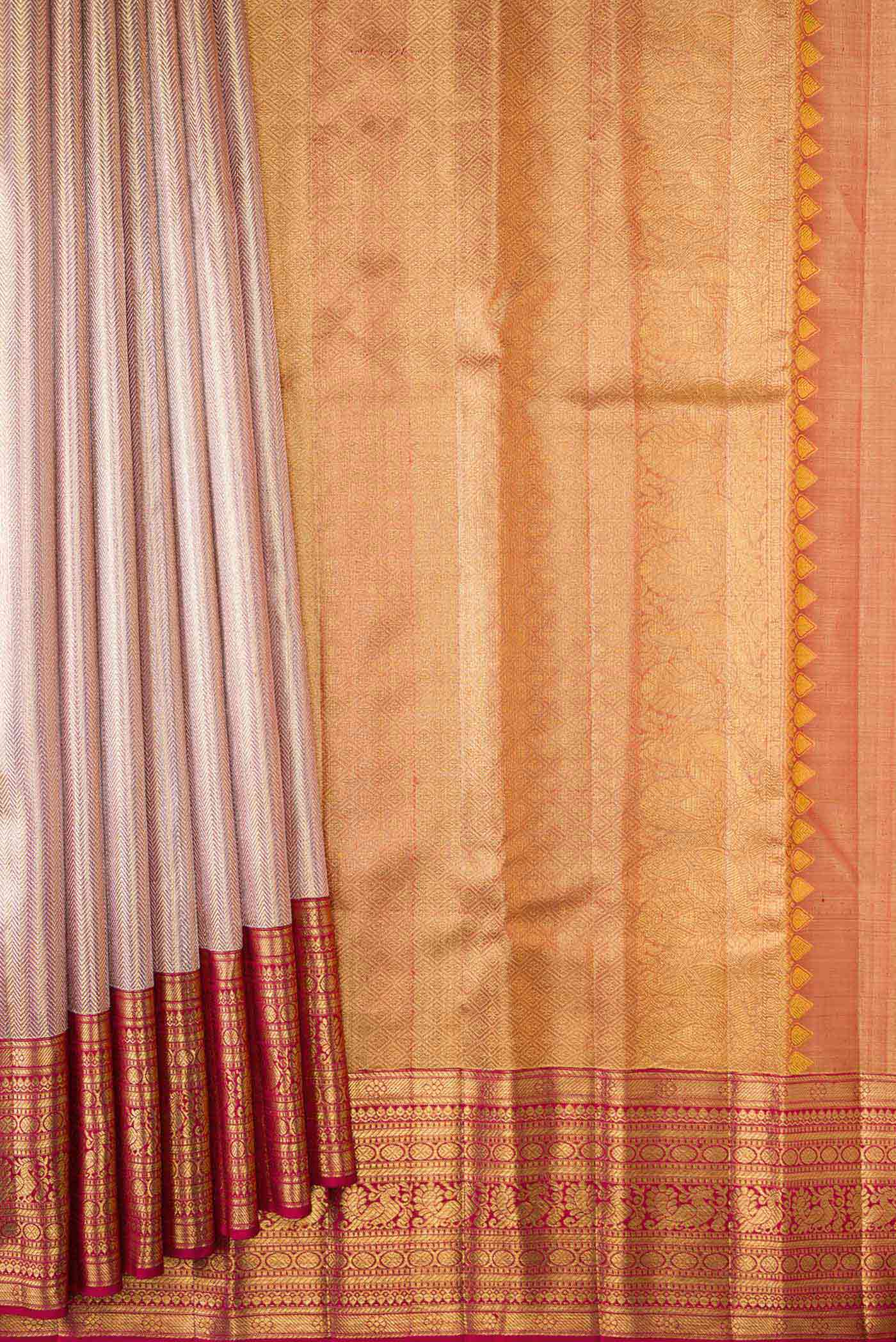 pleats pallu