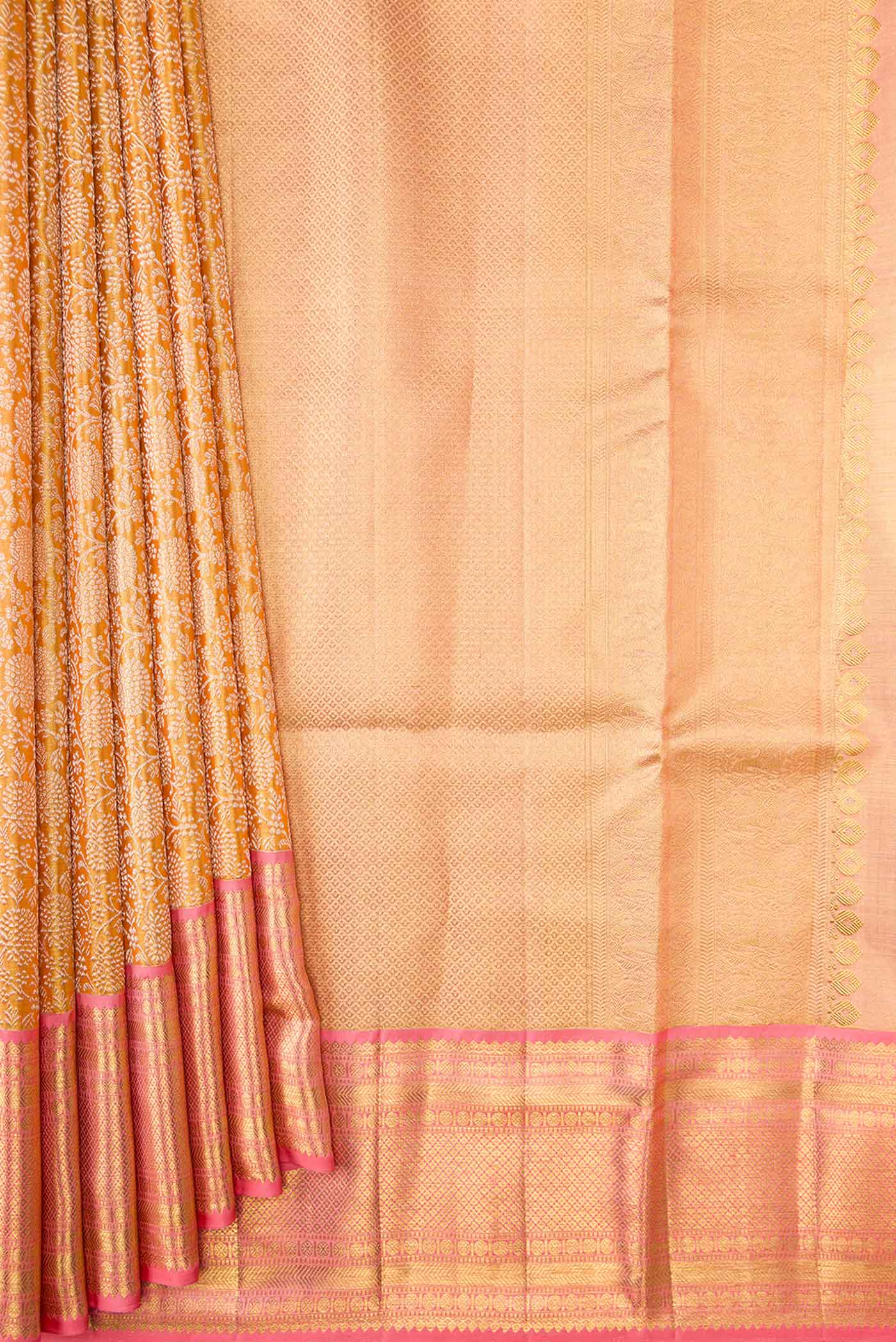 pleats pallu
