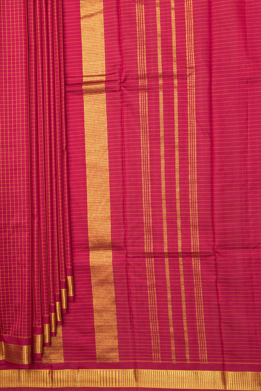 Pleats and pallu of Pure Silk Red Kanchipuram Saree with Checked design on the body and Zari Border. 